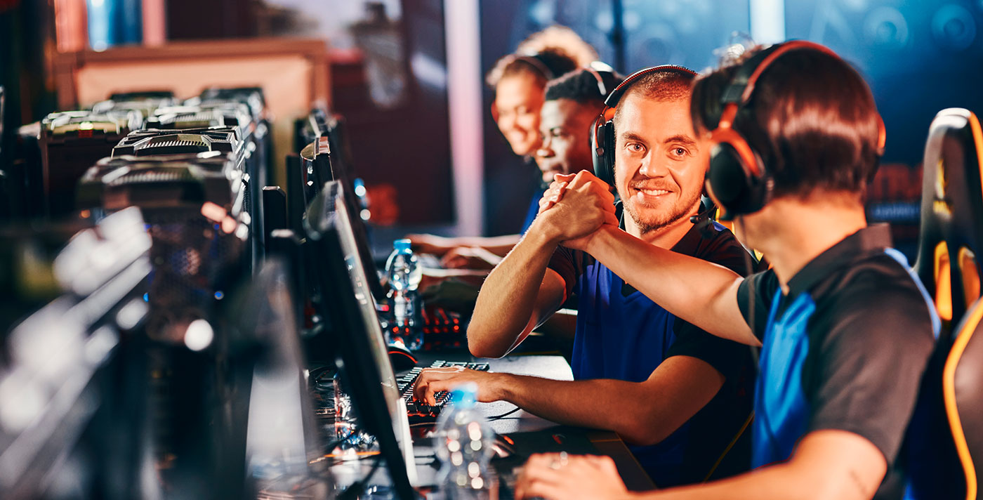 il nutrizionista sportivo elabora la dieta per il gamer pro producendo risultati positivi a vari livelli