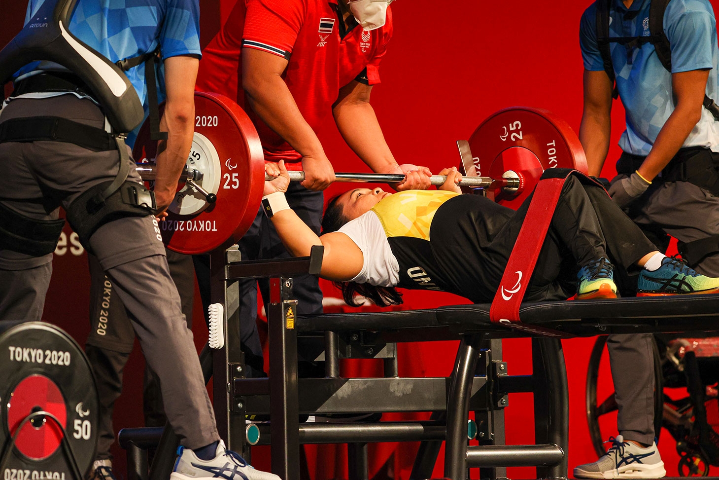 nutrizione powerlifting sport di sollevamento pesi esercizio di panca piana