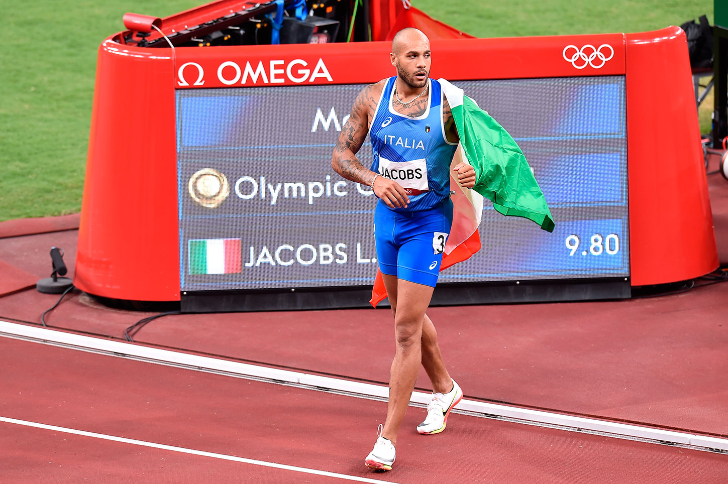 nutrizionista per le corse di velocità con Marcel Jacobs vincitore dell'oro olimpico come esempio per tutti i corridori