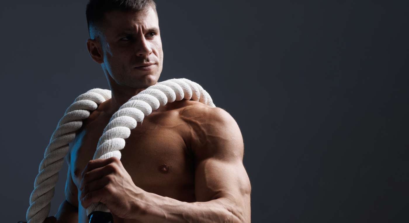 bodybuilder in fase di definizione