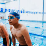 nutrizionista sportivo per ragazzi e adolescenti. Foto di bambini in piscina